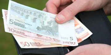 Nueva ayuda de 700€ con la tarjeta monedero